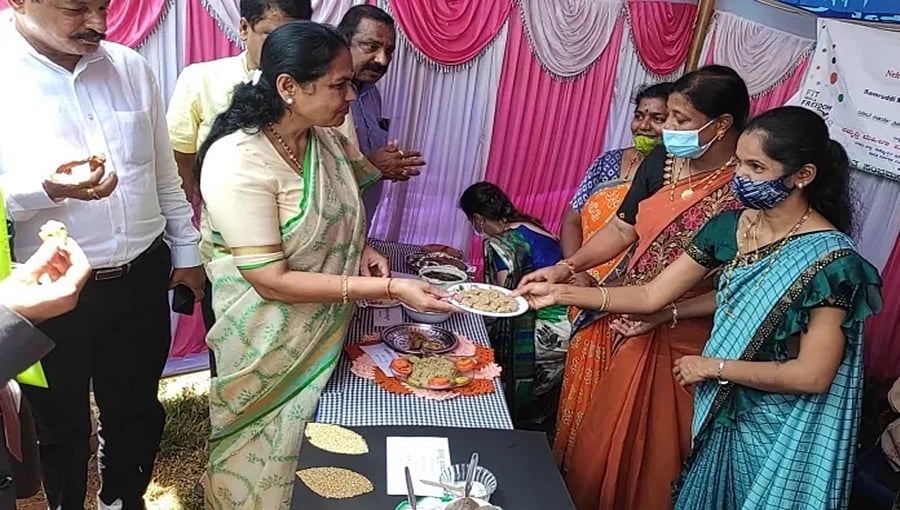 ಅಕ್ಕಿ, ಗೋಧಿಯಿಂದ ಸಿರಿಧಾನ್ಯಗಳ ಕೃಷಿಗೆ ಬದಲಾಗಬೇಕು: ಶೋಭಾ ಕರಂದ್ಲಾಜೆ