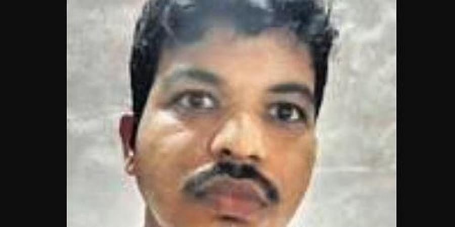 ಮಂಗಳೂರು: ಕಲಿತ ವಿದ್ಯಾಸಂಸ್ಥೆಗೆ ನುಗ್ಗಿ, ಸಿಬ್ಬಂದಿ ಮೇಲೆ ಮಚ್ಚಿನಿಂದ ಹಲ್ಲೆ ನಡೆಸಿದ ವ್ಯಕ್ತಿ!