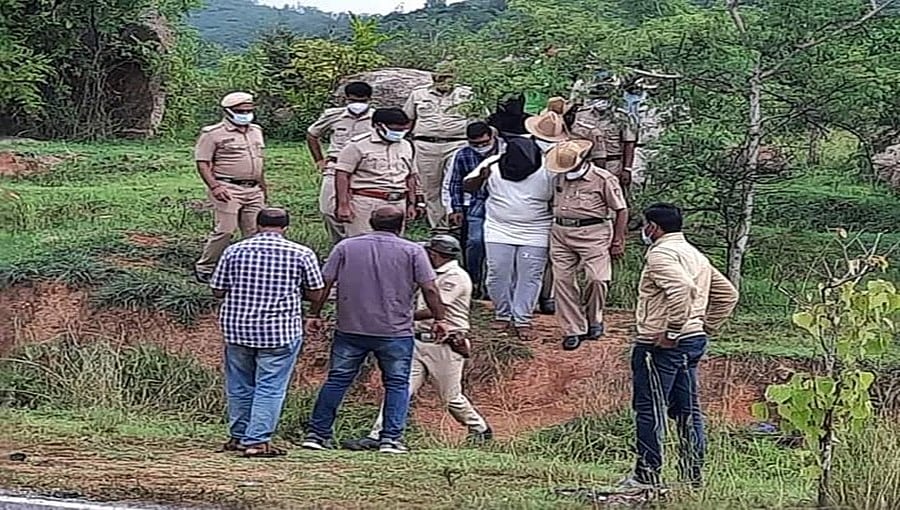 ಮೈಸೂರು ಗ್ಯಾಂಗ್ ರೇಪ್ ಪ್ರಕರಣ: ನನ್ನ ಮೇಲೆ ಸಾಮೂಹಿಕ ಅತ್ಯಾಚಾರ ನಡೆದಿತ್ತು; ಸಂತ್ರಸ್ತೆ ಹೇಳಿಕೆ