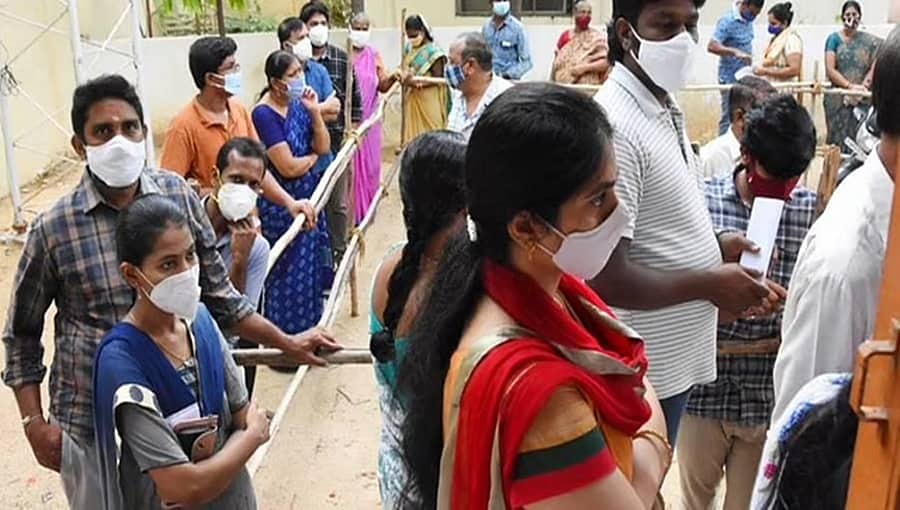 ಶೋಚನೀಯ ಸ್ಥಿತಿಯಲ್ಲಿ ರಾಜ್ಯದ ಹಲವು ಪ್ರಾಥಮಿಕ ಆರೋಗ್ಯ ಕೇಂದ್ರಗಳು: ಶಾಲೆ, ಪೊಲೀಸ್ ಸ್ಟೇಷನ್ ಗಳು ಆರೋಗ್ಯ ಸೇವೆಗೆ ಬಳಕೆ!