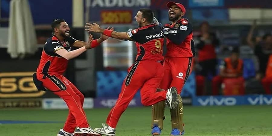 ಮುಂಬೈ ಇಂಡಿಯನ್ಸ್ ವಿರುದ್ಧ ಆರ್ ಸಿಬಿಗೆ 54 ರನ್ ಭರ್ಜರಿ ಜಯ!