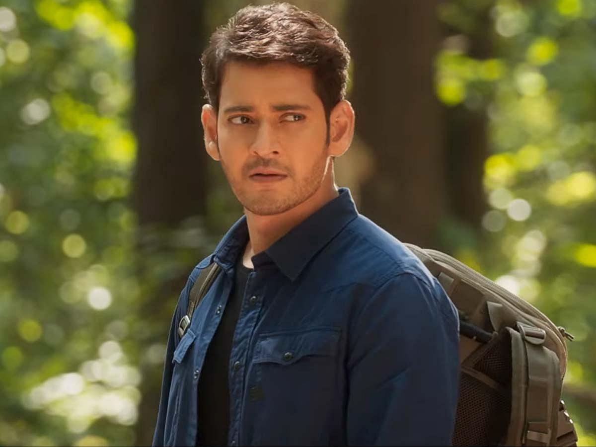 ನಾಯಕ ಪಾತ್ರಕ್ಕೆ ಮೊದಲ ಆಯ್ಕೆ- ನಿರ್ದೇಶಕ ಸುಕುಮಾರ್ ಮೊದಲು ಪುಷ್ಪಾ ನಾಯಕ ಪಾತ್ರಕ್ಕೆ ಮಹೇಶ್ ಬಾಬು ಅವರನ್ನು ಸಂಪರ್ಕಿಸಿದ್ದರು. ಕೆಲ ಕ್ರಿಯೇಟಿವ್ ಭಿನ್ನಾಭಿಪ್ರಾಯಗಳಿಂದ ಮಹೇಶ್ ಬಾಬು ಈ ಸಿನಿಮಾ ದಿಂದ ಹಿಂದಕ್ಕೆ ಸರಿದಿದ್ದರು.