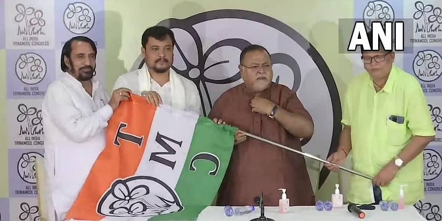 ಮತ್ತೆ ತೃಣಮೂಲ ಕಾಂಗ್ರೆಸ್ಗೆ ಮರಳಿದ ಬಿಜೆಪಿ ಶಾಸಕ ಸೌಮೆನ್ ರಾಯ್