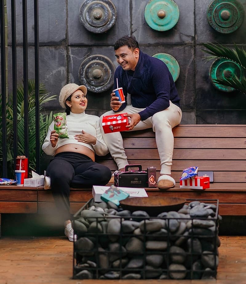 ಬೇಬಿಬಂಪ್ ನ ಫೋಟೋಶೂಟ್ ನಲ್ಲಿ ಅಮೂಲ್ಯ ದಂಪತಿ(ಫೋಟೋ ಕೃಪೆ-ಅಮೂಲ್ಯ ಫೇಸ್ ಬುಕ್ ಪೇಜ್)