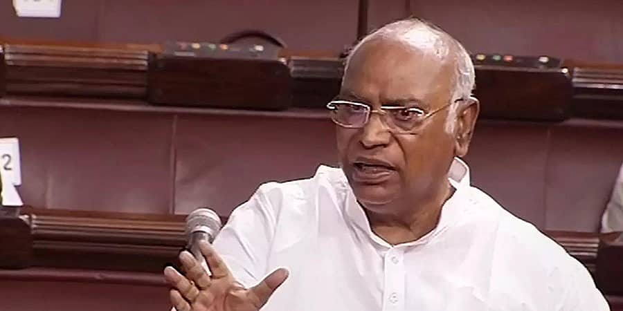 ಕಾಂಗ್ರೆಸ್ ಅಧ್ಯಕ್ಷೀಯ ಚುನಾವಣೆ: ರಾಜ್ಯಸಭೆ ವಿಪಕ್ಷ ನಾಯಕ ಸ್ಥಾನಕ್ಕೆ ಮಲ್ಲಿಕಾರ್ಜುನ ಖರ್ಗೆ ರಾಜೀನಾಮೆ