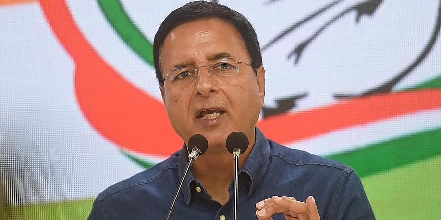 ಬಿಜೆಪಿಯ ಭ್ರಷ್ಟ ಸಚಿವರನ್ನು ಯಾಕೆ ಪ್ರಶ್ನಿಸಿಲ್ಲ?; ಡಿ.ಕೆ ಬ್ರದರ್ಸ್ ಗೆ ಮಾತ್ರ ಕಿರುಕುಳ ಏಕೆ: ರಣದೀಪ್ ಸಿಂಗ್ ಸುರ್ಜೇವಾಲಾ
