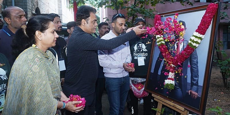 ಕಾರ್ಯಕ್ರಮದಲ್ಲಿ ಅಶ್ವಿನಿ ಪುನೀತ್ ರಾಜಕುಮಾರ್, ಚಿತ್ರದ ನಿರ್ದೇಶಕ ಜೆ. .ಎಸ್. ಅಮೋಘವರ್ಷ ಮುಂತಾದವರು ಉಪಸ್ಥಿತರಿದ್ದರು