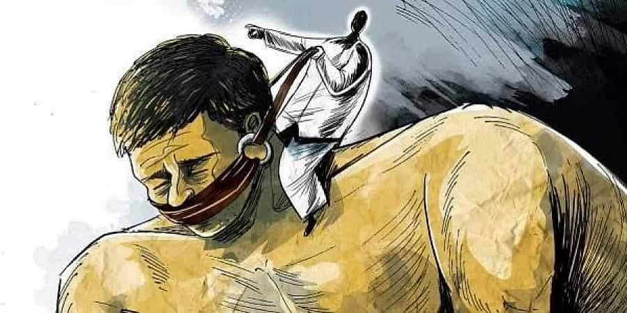 ಹಿಂದುಳಿದ ವರ್ಗದ ಇಬ್ಬರು ವ್ಯಕ್ತಿಗಳಿಗೆ ತಲೆ ಬೋಳಿಸಿ, ಚಪ್ಪಲಿ ಹಾರ ಹಾಕಿ ಮೆರವಣಿಗೆ, ಇಬ್ಬರು ಆರೋಪಿಗಳ ಬಂಧನ