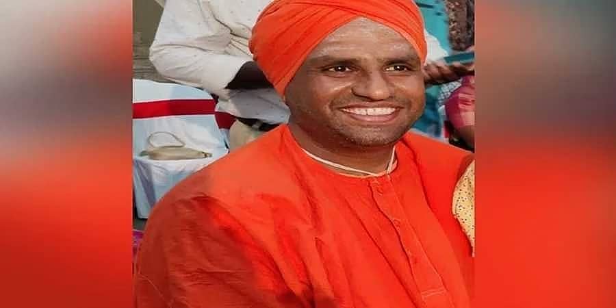 ಬಸವಲಿಂಗಶ್ರೀ ವಿರುದ್ಧ ನಡೆದಿತ್ತು ಹನಿಟ್ರ್ಯಾಪ್; ಹೆಣ್ಣಿನ ಮೋಹ ಪಾಶಕ್ಕೆ ಸಿಲುಕಿದ್ರಾ ಸ್ವಾಮೀಜಿ? ಶ್ರೀಗಳ ಆತ್ಮಹತ್ಯೆ ಪ್ರಕರಣಕ್ಕೆ ಟ್ವಿಸ್ಟ್!