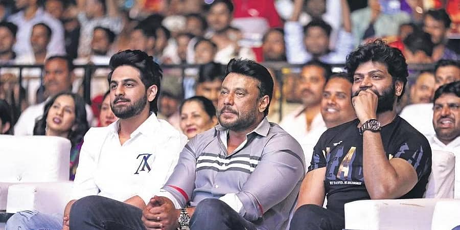 ತೆಲುಗು, ತಮಿಳು, ಮಲಯಾಳಂ ಸೇರಿ 600ಕ್ಕೂ ಅಧಿಕ ಚಿತ್ರಮಂದಿರಗಳಲ್ಲಿ ಝೈದ್ ಖಾನ್ ಅಭಿನಯದ ಬನಾರಸ್ ಬಿಡುಗಡೆ