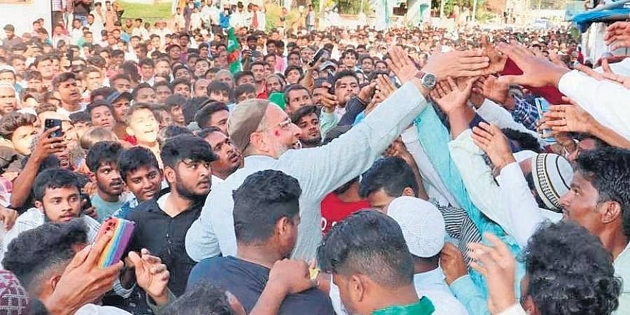 ಯತ್ನಾಳ್ಗೆ ಪಾಕಿಸ್ತಾನದ ಮೇಲೆ ಪ್ರೀತಿ ಇದೆ, ಅದಕ್ಕೇ ಪದೇ ಪದೇ ಪ್ರಸ್ತಾಪಿಸುತ್ತಾರೆ: ಓವೈಸಿ