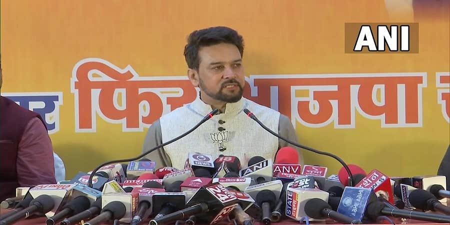 ನೋಟುಗಳಲ್ಲಿ ಲಕ್ಷ್ಮಿ, ಗಣೇಶ ಚಿತ್ರಕ್ಕೆ ಬೇಡಿಕೆ: ಕೇಜ್ರಿವಾಲ್ ವಿರುದ್ಧ ಅನುರಾಗ್ ಠಾಕೂರ್ ತೀವ್ರ ವಾಗ್ದಾಳಿ
