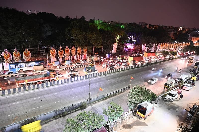 ರಾತ್ರಿ ಹೊತ್ತಿನಲ್ಲಿ ಕಂಗೊಳಿಸಿದ ಪುನೀತ್ ಕಟೌಟ್ ಗಳು