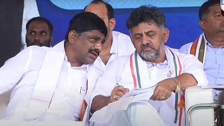 ಕುಮಾರಸ್ವಾಮಿಗೆ ಅಂಗಿ, ಪಂಚೆ, ಜುಬ್ಬಾ ಕಳುಹಿಸೋಣ; ಇಡಿ ತನಿಖೆಗೆ ನಮ್ಮ ಸಹಕಾರ: ಡಿ.ಕೆ ಶಿವಕುಮಾರ್