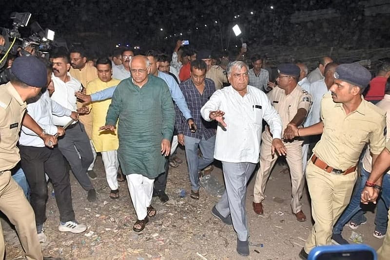 ಗುಜರಾತ್ ಸಿಎಂ ಭೂಪೇಂದ್ರ ಪಾಟೀಲ್ ಸ್ಥಳಕ್ಕೆ ಭೇಟಿ ನೀಡಿ, ಪರಿಶೀಲನೆ ನಡೆಸಿದರು.