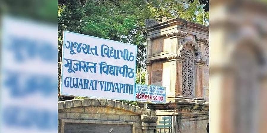 ಗುಜರಾತ್ ನಲ್ಲಿ ಹೊಸ ವಿವಾದ: ವಿದ್ಯಾಪೀಠದ ಮುಖ್ಯಸ್ಥರಾಗಿ ರಾಜ್ಯಪಾಲರ ನೇಮಕಕ್ಕೆ ವಿರೋಧ