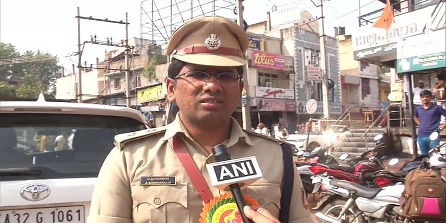 ಕಲಬುರಗಿ: ಕಲ್ಯಾಣ ಕರ್ನಾಟಕ ಪ್ರತ್ಯೇಕ ಧ್ವಜಾರೋಹಣಕ್ಕೆ ಪ್ರಯತ್ನ, 15 ಜನರ ಬಂಧನ