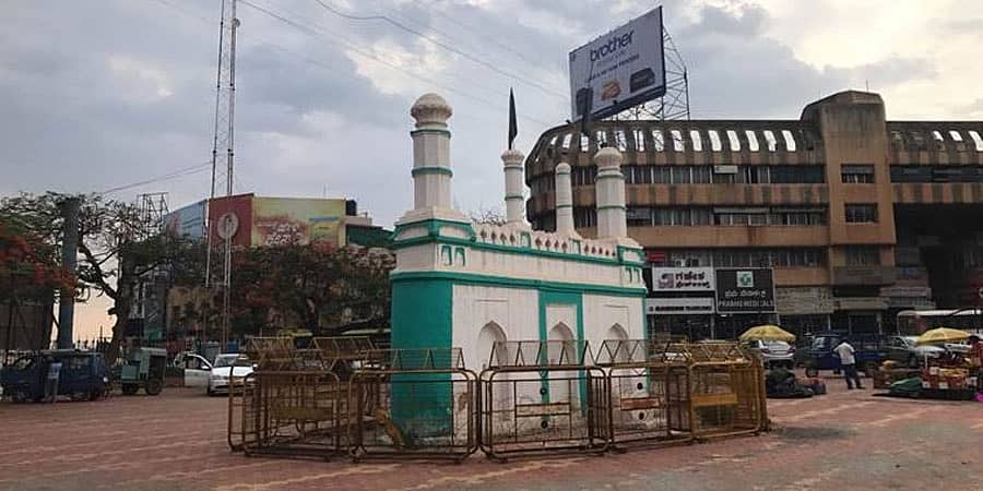 ಹುಬ್ಬಳ್ಳಿ ಈದ್ಗಾ ಮೈದಾನ: ಟಿಪ್ಪು ಜಯಂತಿ ಸೇರಿ ಧಾರ್ಮಿಕ ಕಾರ್ಯಕ್ರಮಗಳಿಗೆ ಷರತ್ತುಬದ್ಧ ಅನುಮತಿ
