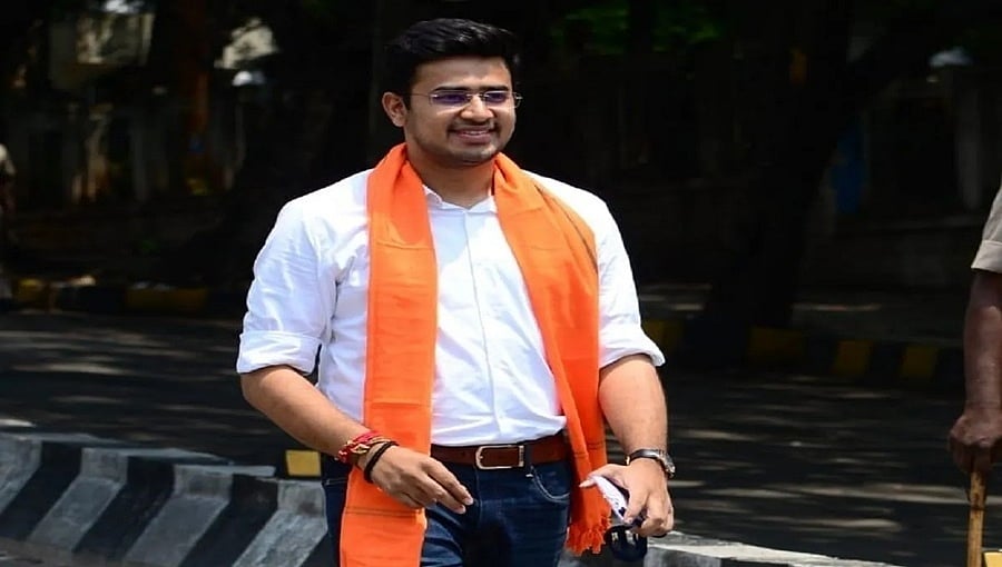 ಐದು ರೂಪಾಯಿ ಕೆಲಸಕ್ಕೆ ಎಎಪಿ 5 ಸಾವಿರ ರುಪಾಯಿ ಜಾಹೀರಾತು ನೀಡುತ್ತದೆ: ಕೇಜ್ರಿವಾಲ್ ಕಾಲೆಳೆದ ತೇಜಸ್ವಿ ಸೂರ್ಯ