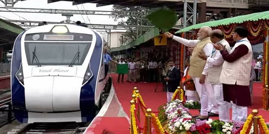 ವಂದೇ ಭಾರತ್ ಎಕ್ಸ್ ಪ್ರೆಸ್, ಭಾರತ ಗೌರವ ಕಾಶಿ ದರ್ಶನ ರೈಲಿನ ವಿಶೇಷತೆಗಳೇನು?