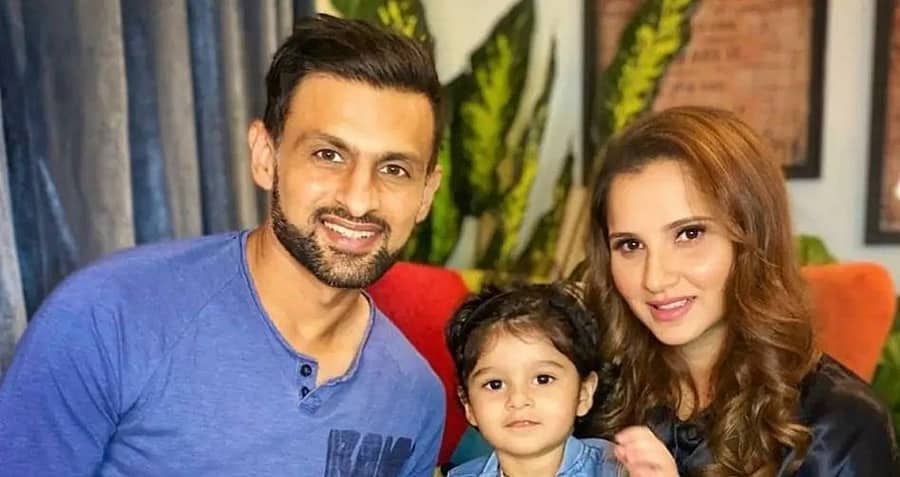 ಮುರಿದು ಬಿತ್ತು 'ಮೂಗುತಿ ಸುಂದರಿ'ಯ 12 ವರ್ಷಗಳ ದಾಂಪತ್ಯ: ಸಾನಿಯಾ ಮಿರ್ಜಾ ಸಂಸಾರದಲ್ಲಿ ಹುಳಿ ಹಿಂಡಿದ ಆಯೆಷಾ ಒಮರ್ ಯಾರು?