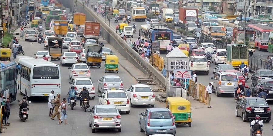 ಹಲವು ಐಪಿಎಸ್ ಅಧಿಕಾರಿಗಳ ವರ್ಗಾವಣೆ: ಬೆಂಗಳೂರು ಟ್ರಾಫಿಕ್ ನಿರ್ವಹಣೆಗೆ ಎಡಿಜಿಪಿ ಮಟ್ಟದ ಅಧಿಕಾರಿ ನಿಯೋಜನೆ