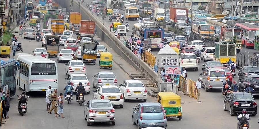ಹಲವು ಐಪಿಎಸ್ ಅಧಿಕಾರಿಗಳ ವರ್ಗಾವಣೆ: ಬೆಂಗಳೂರು ಟ್ರಾಫಿಕ್ ನಿರ್ವಹಣೆಗೆ ಎಡಿಜಿಪಿ ಮಟ್ಟದ ಅಧಿಕಾರಿ ನಿಯೋಜನೆ