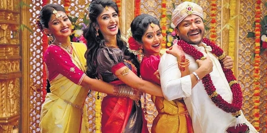 ಪ್ರೀತಿ ಮತ್ತು ಬ್ರೇಕ್‌ಅಪ್‌ಗಳ ವಿಡಂಬನೆ 'ಟ್ರಿಬಲ್ ರೈಡಿಂಗ್': ನಿರ್ದೇಶಕ ಮಹೇಶ್ ಗೌಡ