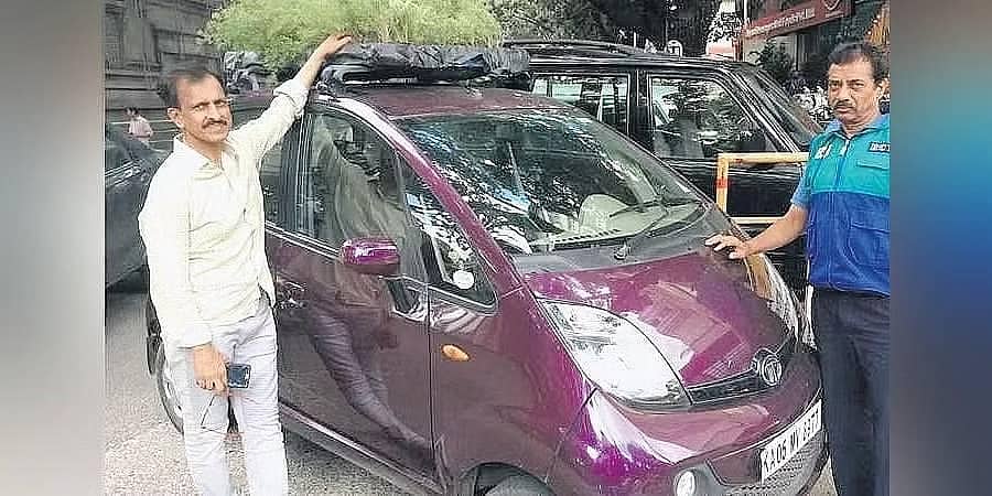 ವಾಹನಗಳ ಮೇಲೆ ಮೂವಿಂಗ್ ಗಾರ್ಡನ್: ಅರ್ಜಿ ವಜಾ ಮಾಡಿದ ಹೈಕೋರ್ಟ್