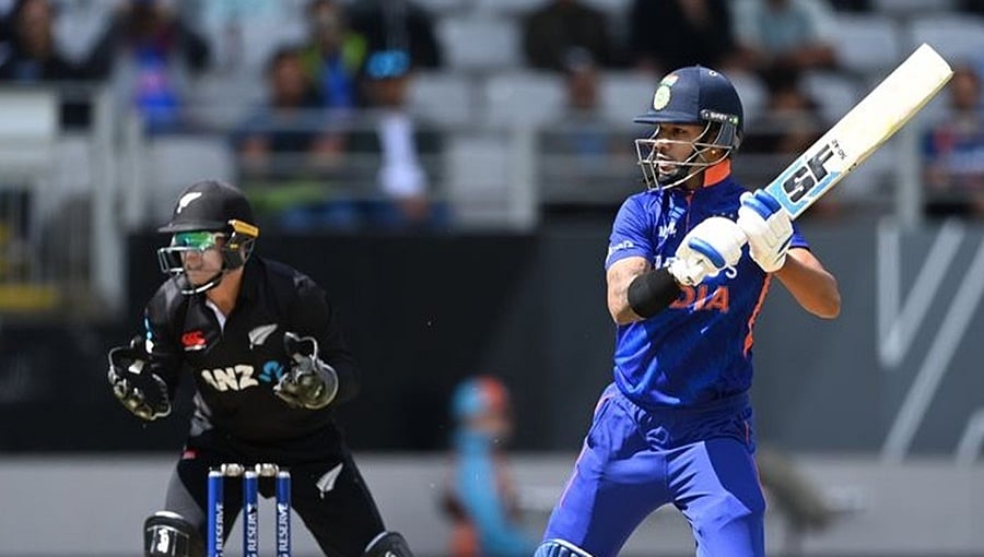 1st ODI: ಟೀಂ ಇಂಡಿಯಾ ನೀಡಿದ 307 ರನ್ ಗುರಿ ಭೇದಿಸಿದ ನ್ಯೂಜಿಲ್ಯಾಂಡ್; 7 ವಿಕೆಟ್ ಭರ್ಜರಿ ಜಯ!