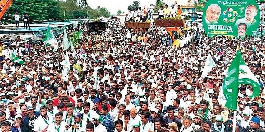 ಕಾಂಗ್ರೆಸ್ ಬಿಜೆಪಿಯ ಬಿ ಟೀಮ್: ಮಾಜಿ ಸಿಎಂ ಹೆಚ್.ಡಿ.ಕುಮಾರಸ್ವಾಮಿ