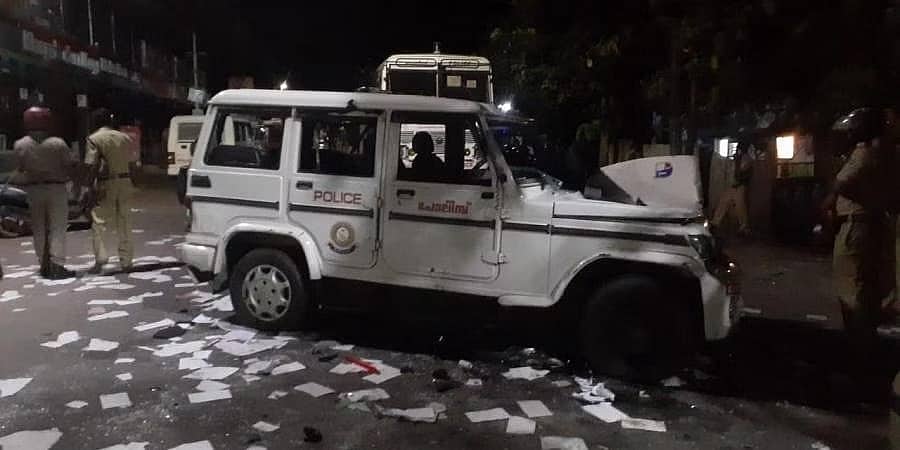 ಕೇರಳ: ಹಿಂಸಾಚಾರಕ್ಕೆ ತಿರುಗಿದ ಅದಾನಿ ಬಂದರು ವಿರುದ್ಧದ ಹೋರಾಟ, 25 ಪೊಲೀಸರಿಗೆ ಗಾಯ!