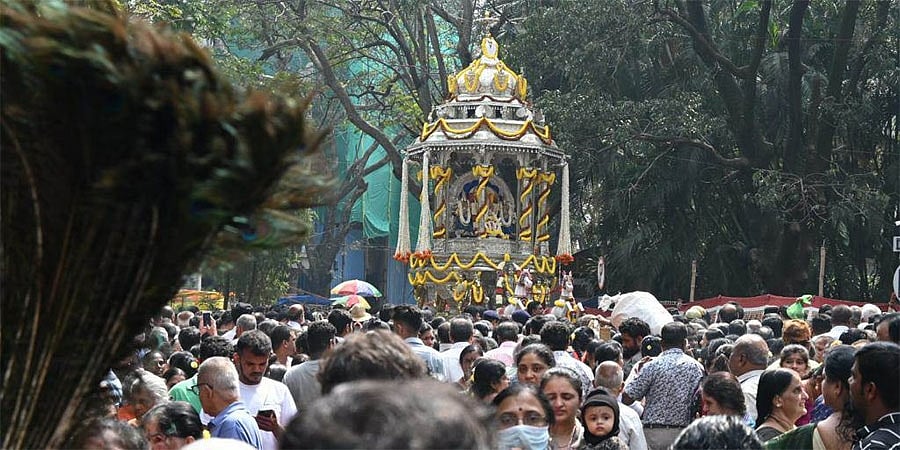 ಧರ್ಮ ದಂಗಲ್ ನಡುವೆಯೇ ನೆರವೇರಿತು ವಿವಿ ಪುರಂ ಸುಬ್ರಹ್ಮಣ್ಯ ಸ್ವಾಮಿ ಜಾತ್ರೆ, ಬೆಳ್ಳಿ ತೇರು ಎಳೆದು ಸಂಭ್ರಮಿಸಿದ ಭಕ್ತರು!