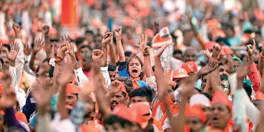 ಚುನಾವಣೆ ಹೊಸ್ತಿಲಿನಲ್ಲಿರುವ ಗುಜರಾತ್ ನಲ್ಲಿ ಬಿಜೆಪಿಗೆ ಆಪ್ ಪೈಪೋಟಿ: ಪ್ರಧಾನಿ ಮೋದಿ ರೋಡ್ ಶೋನಲ್ಲಿ ಕೇಜ್ರಿವಾಲ್ ಗೆ ಜೈಕಾರ!