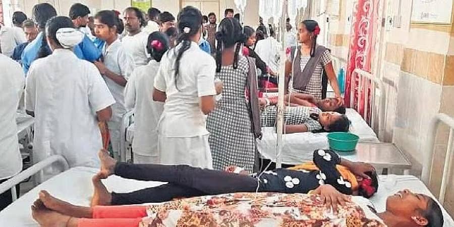 ತೆಲಂಗಾಣ: ಕಲುಷಿತ 'ಶಾವಿಗೆ ಉಪ್ಪಿಟ್ಟು' ಸೇವಿಸಿದ 60 ವಿದ್ಯಾರ್ಥಿನಿಯರು ಅಸ್ವಸ್ಥ, ಆಸ್ಪತ್ರೆಗೆ  ದಾಖಲು