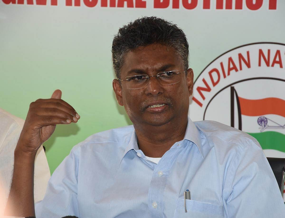 ಸಿದ್ದರಾಮಯ್ಯ ಹೋದಲ್ಲೆಲ್ಲಾ ಅಭ್ಯರ್ಥಿಗಳ ಘೋಷಣೆ ಮಾಡುವುದು ಸರಿಯಲ್ಲ: ಸತೀಶ್ ಜಾರಕಿಹೊಳಿ