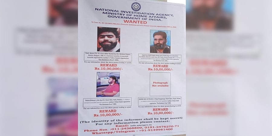 ಜಮ್ಮು ಮತ್ತು ಕಾಶ್ಮೀರ: ನಾಲ್ವರು ಉಗ್ರರ ಮಾಹಿತಿ ನೀಡಿದವರಿಗೆ ತಲಾ 10 ಲಕ್ಷ ಬಹುಮಾನ, ಪೋಸ್ಟರ್ಗಳನ್ನು ಹಾಕಿದ ಎನ್ಐಎ