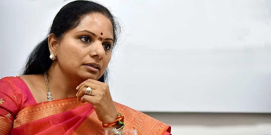 ದೆಹಲಿ ಅಬಕಾರಿ ನೀತಿ ಪ್ರಕರಣ: ಸಿಬಿಐ ವಿಚಾರಣೆಗೂ ಮುನ್ನ ಟಿಆರ್ಎಸ್ ಎಂಎಲ್ಸಿ ಕವಿತಾ ನಿವಾಸದ ಹೊರಗೆ ಬಿಗಿ ಭದ್ರತೆ