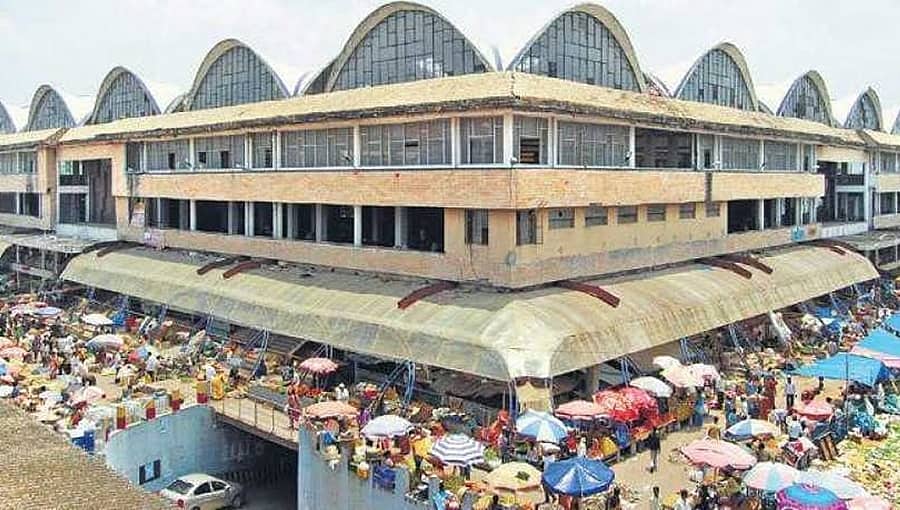 ಮಾಂಡೌಸ್ ಎಫೆಕ್ಟ್: ನಗರದ ಮಾರುಕಟ್ಟೆಗಳಲ್ಲಿ ವ್ಯಾಪಾರ ಶೇ.80ರಷ್ಟು ಕುಸಿತ