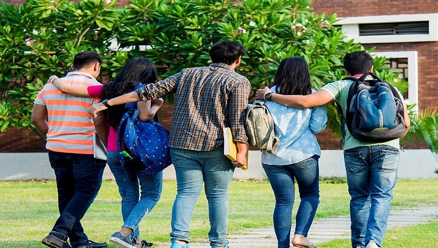 ದಕ್ಷಿಣ ಕನ್ನಡ: ಹಿಂದೂ- ಮುಸ್ಲಿಂ ಪ್ರೇಮ ಪತ್ರ ವಿವಾದ; ವಿಟ್ಲ ಖಾಸಗಿ ಕಾಲೇಜಿನ 18 ವಿದ್ಯಾರ್ಥಿಗಳ ಅಮಾನತು!