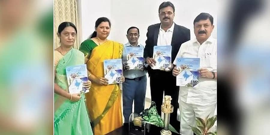ಅಡಿಗಾಸ್ ಯಾತ್ರಾ ಕೈಪಿಡಿ ಬಿಡುಗಡೆ ಮಾಡಿದ ಗೃಹ ಸಚಿವ ಆರಗ ಜ್ಞಾನೇಂದ್ರ