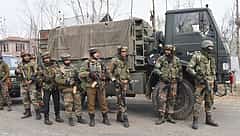 Kashmir: ಶೋಪಿಯಾನ್'ನಲ್ಲಿ ಎನ್ಕೌಂಟರ್; ಸೇನೆ ಗುಂಡಿಗೆ ಮೂವರು LeT ಉಗ್ರರು ಹತ; Video