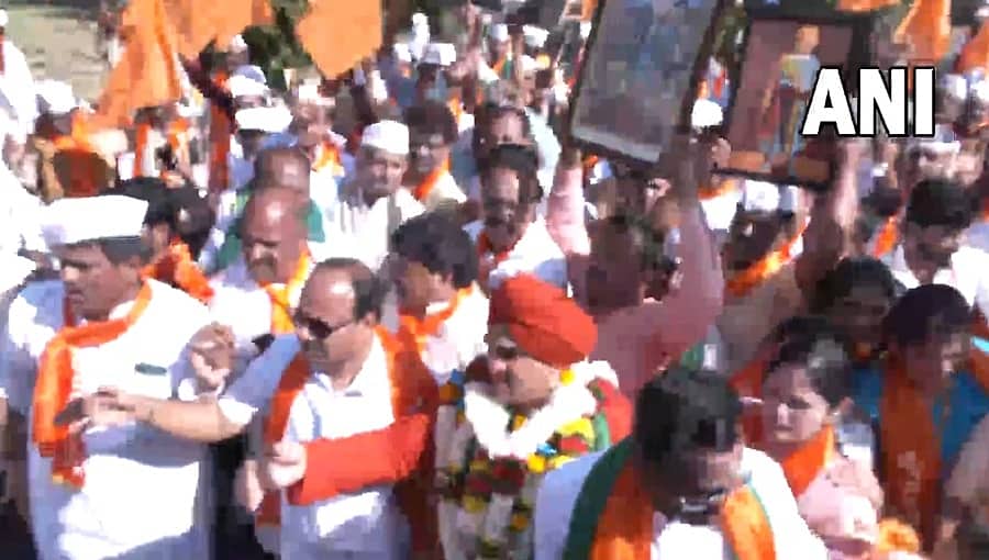 ಪಂಚಮಸಾಲಿಗಳ ವಿರಾಟ್ ಪಂಚಶಕ್ತಿ ಸಮಾವೇಶ: ಸುವರ್ಣಸೌಧದತ್ತ ಸಾಗಿದ ಬೃಹತ್ ಪಾದಯಾತ್ರೆ