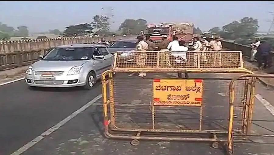 ಕರ್ನಾಟಕ- ಮಹಾರಾಷ್ಟ್ರ ಗಡಿ ವಿವಾದ: ಬೇಳೆ ಬೇಯಿಸಿಕೊಳ್ಳುತ್ತಿರುವ ರಾಜಕೀಯ ಪಕ್ಷಗಳು; ಪಾಲಿಟಿಕ್ಸ್ ಮೀರಿ ನಿಲ್ಲಬೇಕಿದೆ 2 ರಾಜ್ಯದ ಜನಗಳು!