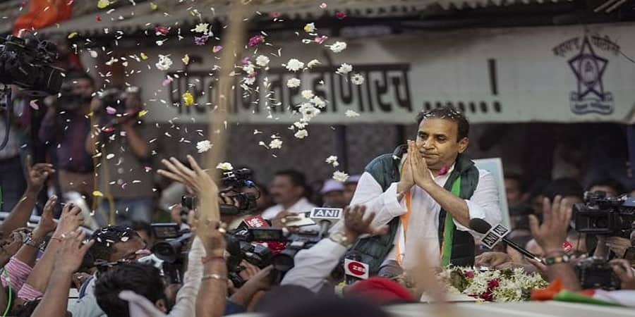 ಜೈಲಿನಿಂದ ಹೊರಬಂದ ಮಹಾರಾಷ್ಟ್ರದ ಮಾಜಿ ಗೃಹ ಸಚಿವ ಅನಿಲ್ ದೇಶ್ ಮುಖ್, ಅದ್ದೂರಿ ಸ್ವಾಗತ!