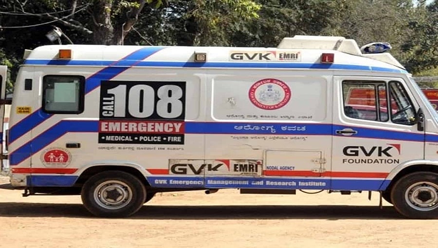 ಬೆಂಗಳೂರು: ಡಿಸೆಂಬರ್ 31ರ ರಾತ್ರಿ ಕುಡಿದು ಟೈಟಾದವರಿಗೆ ಪೊಲೀಸರಿಂದ ಆ್ಯಂಬುಲೆನ್ಸ್ ವ್ಯವಸ್ಥೆ!