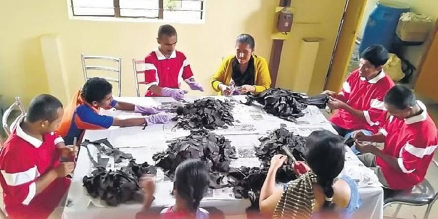 ವಿಶೇಷಚೇತನ ಮಕ್ಕಳಿಗೆ ಕೌಶಲ್ಯ ತರಬೇತಿ: ಸ್ವಚ್ಛ ಭಾರತ, ಆತ್ಮನಿರ್ಭರ ಕನಸಿಗೆ 'ಚೆಶರ್ ಹೋಮ್ಸ್ ಇಂಡಿಯಾ ಕೂರ್ಗ್' ಸಂಸ್ಥೆ ಪ್ರೇರಣೆ