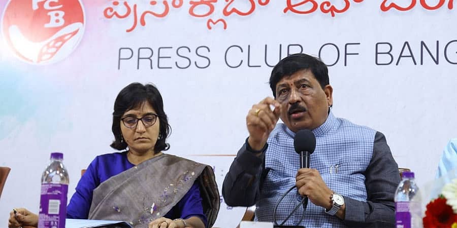 10 ವರ್ಷಗಳಲ್ಲಿ ಡೀಸೆಲ್-ಇಂಜಿನ್ ಸಂಪೂರ್ಣ ನಿಷೇಧ: ಸಚಿವ ಮುರುಗೇಶ್ ನಿರಾಣಿ