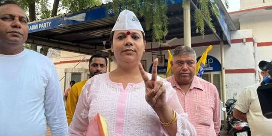 ದೆಹಲಿ ಮಹಾನಗರ ಪಾಲಿಕೆ ಚುನಾವಣೆ: ಗೆದ್ದು ದಾಖಲೆ ಬರೆದ ಮಂಗಳಮುಖಿ