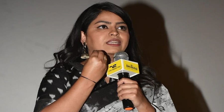 'ವಿಜಯಾನಂದ್' ಸಿನಿಮಾ ಸಮಸ್ತ ಕನ್ನಡಿಗರಿಗೆ ಅರ್ಪಣೆ: ನಿರ್ದೇಶಕಿ ರಿಷಿಕಾ ಶರ್ಮಾ